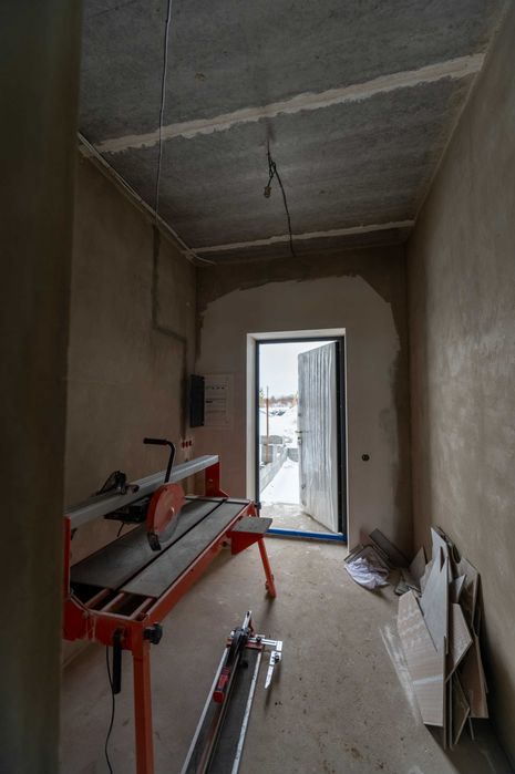 Новий цегляний будинок 100 м²  4 кімнати | тераса