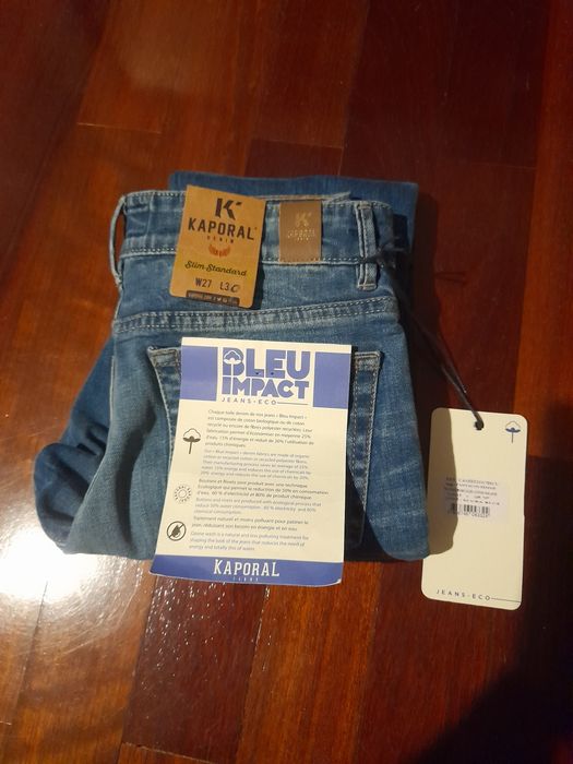 Calças novas de ganga Kaporal