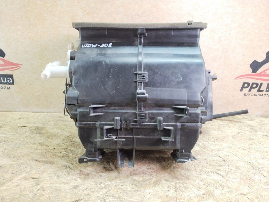 Subaru Forester II SG 2002-2008 Корпус печки 72110SA012