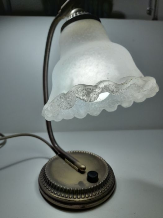 Stylowa lampka nocna