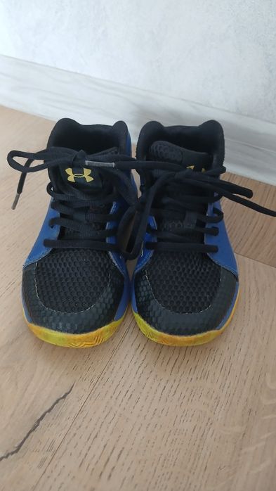 Модель Under Armour Jet