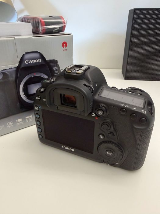 Canon EOS 5D Mark IV (Corpo) - 6 mil disparos