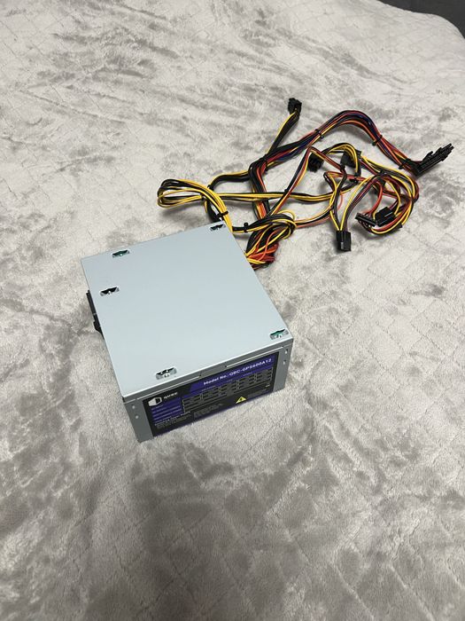Блок живлення QUBE QBC-GPS600A12 (600 W, ATX)