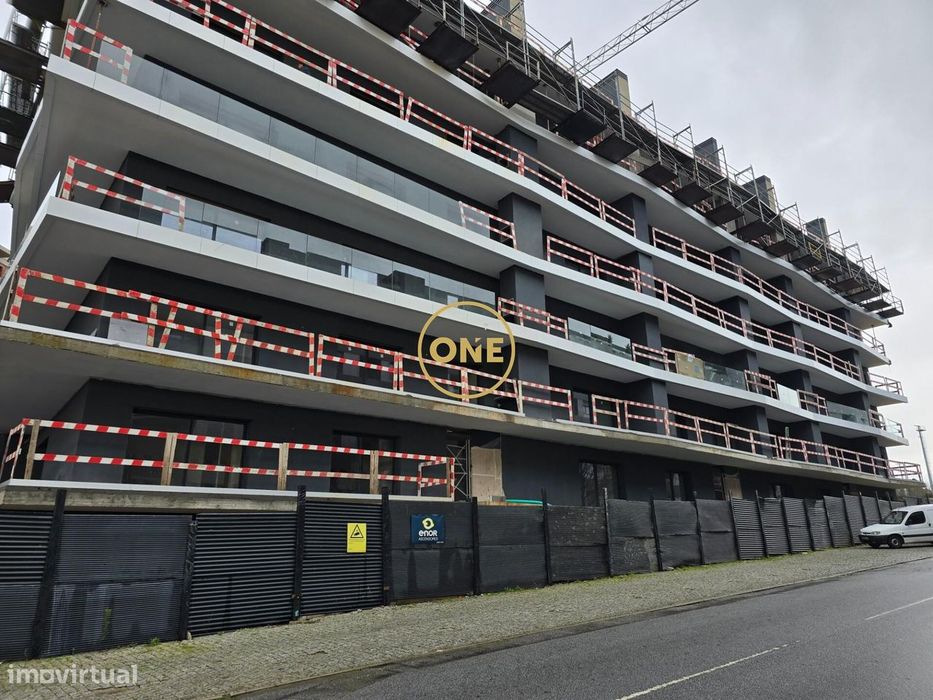 Apartamento T3 — Vila Nova De Famalicão E Calendário, Braga