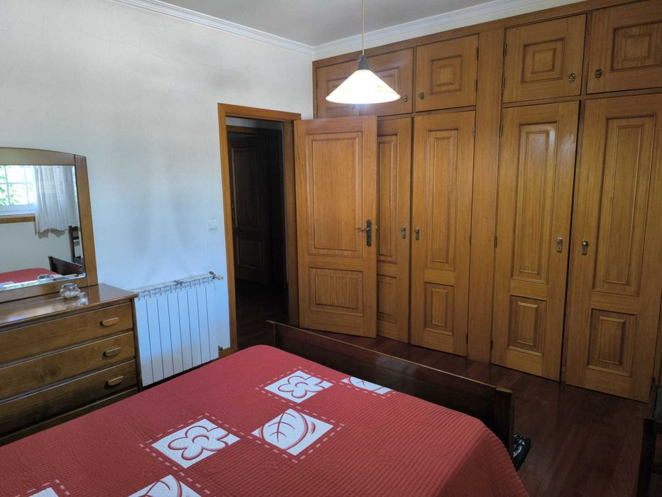 Quintinha com 2 casas, piscina e 3.000m² – mais de 40 árvores de fruto | ideal para viver ou investir (AL/Airbnb)