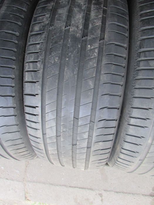 235/50/19 комплект літніх шин Michelin