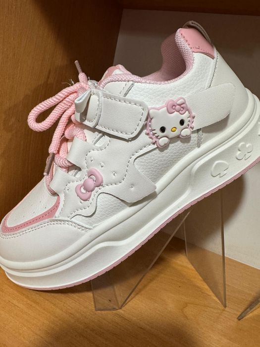 Продам дитяче взуття