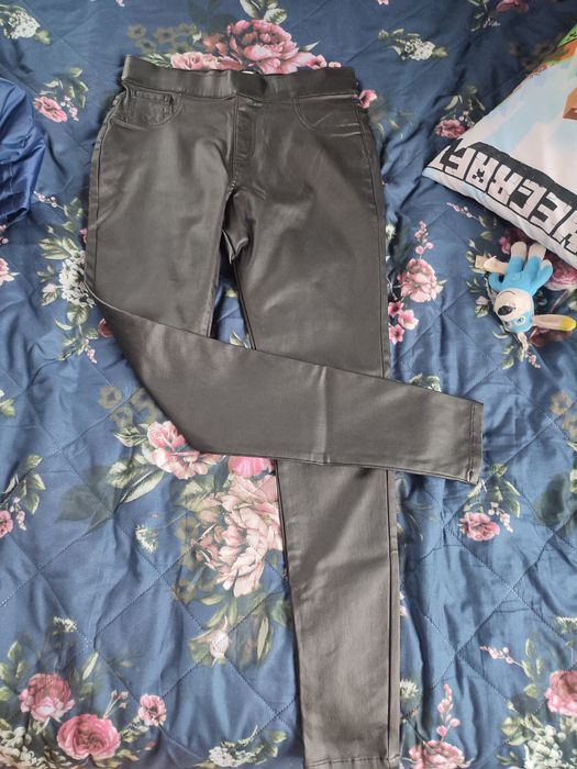 Nowe spodnie woskowane