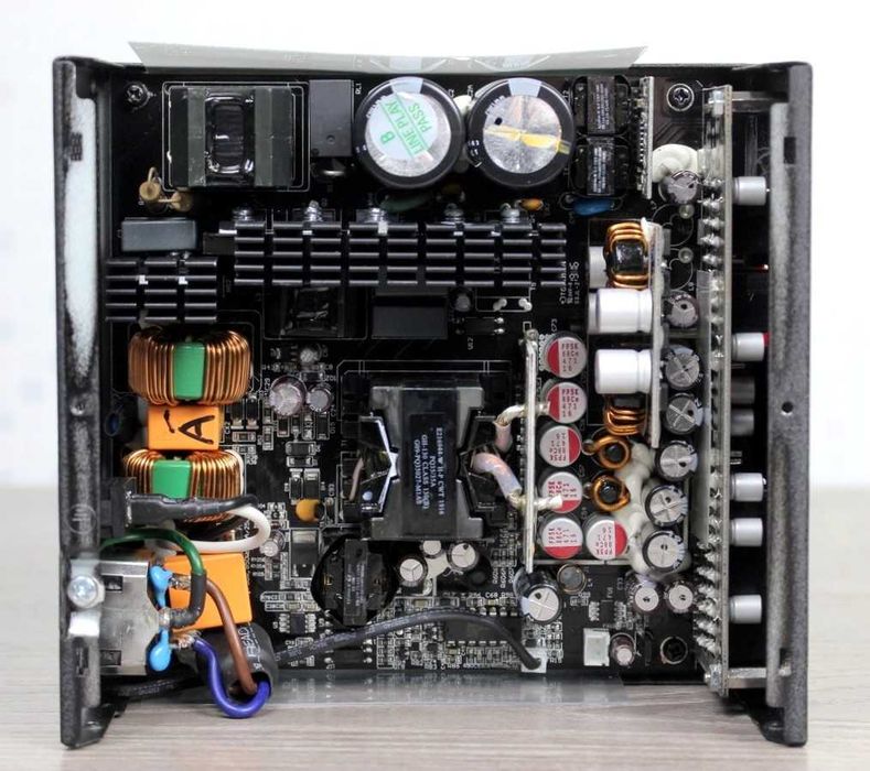 Блок питания модульный Chieftronic PowerPlay Gold 750W (GPU-750FC)