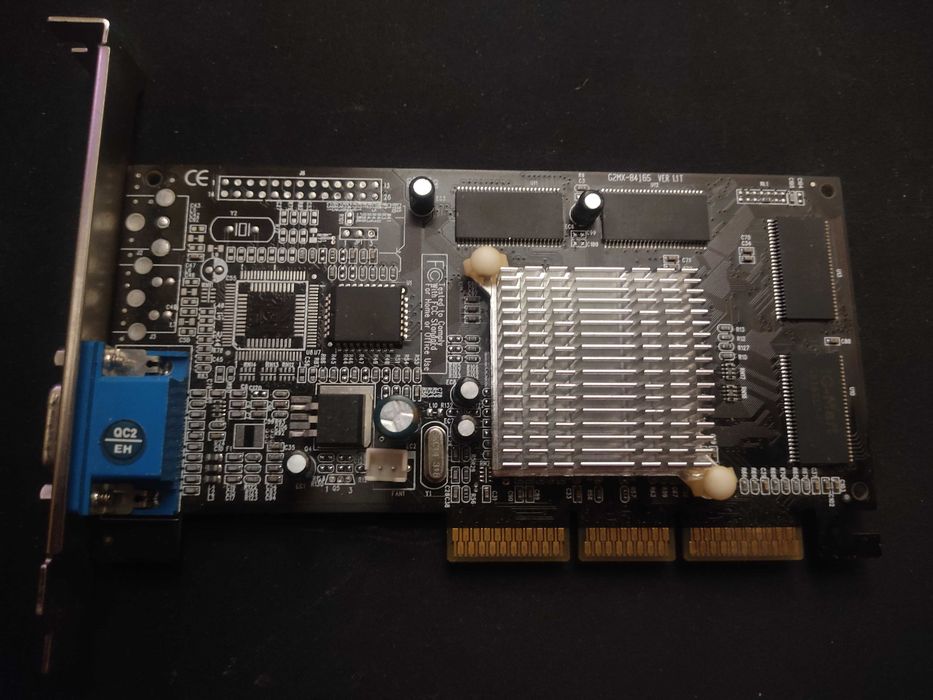 GeForce  2 MX400 64MB SDR