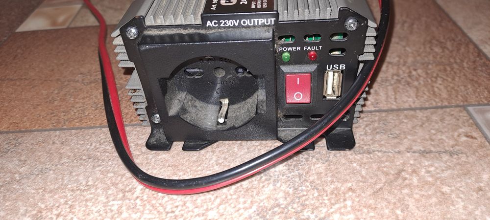 Power invertor,24v-220v,300 watt,нерабочий