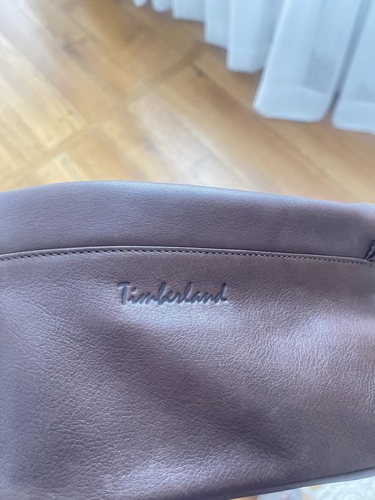 Шкіряна шоколадна сумка Timberland