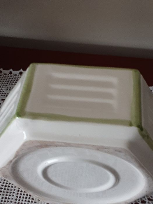 Floreira ou fruteira  hexagonal em cerâmica
