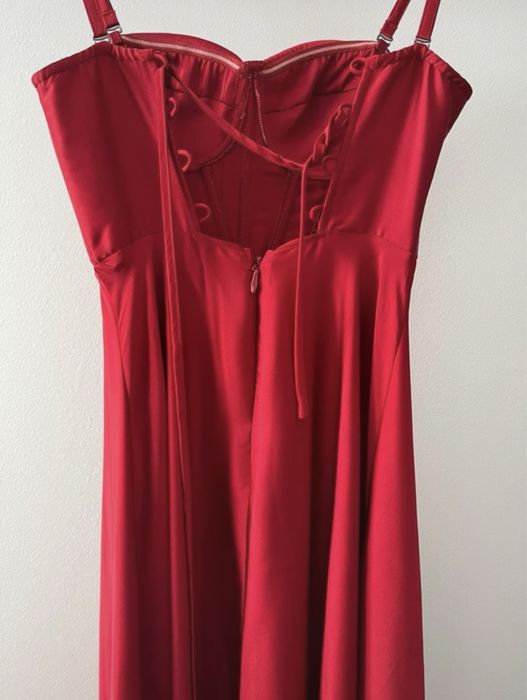 Sukienka długa elegancka na studniówkę czerwona rozmiar M