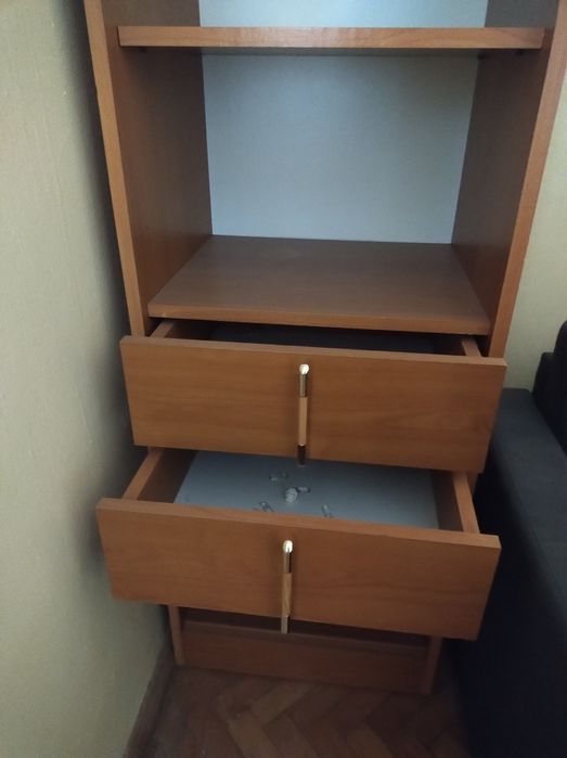 Szafka Wąska Słupek Drewniana