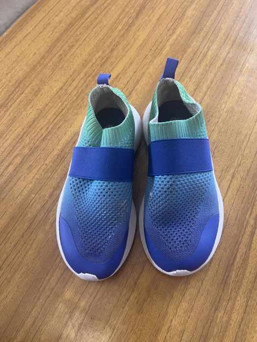 Кроссівки легенькі