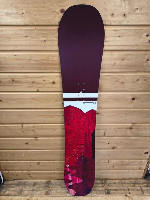 Powystawowa deska snowboardowa Trans FR 147 cm