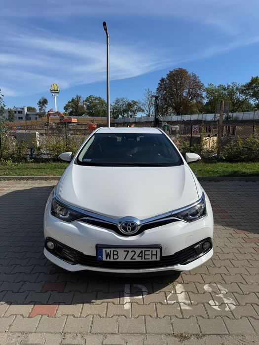 Toyota Auris Toyota Auris 1.8 Hybrid Premium + Comfort | 2017 | 73 tys. km
