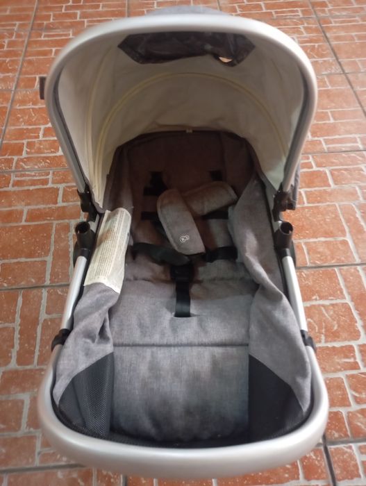 Carrinho bebe 3 em 1 - como novo