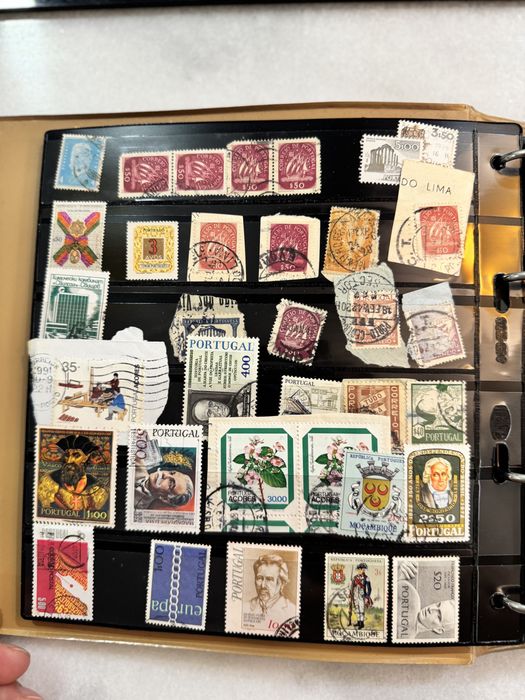 Grande coleção de Filatelia e Numismática Portuguesa – Selos, FDC, Notas e Moedas