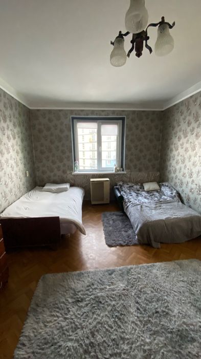 Шукаю дівчину на підселення