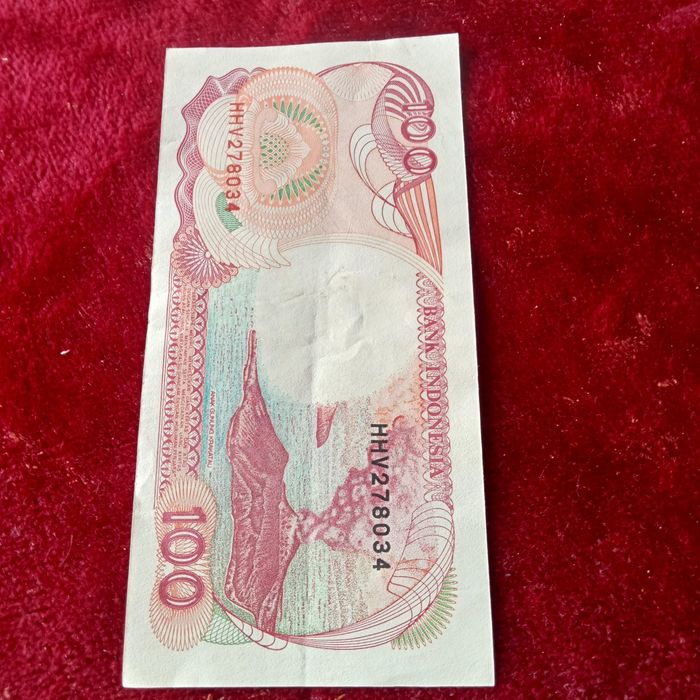Nota 100 rupias  Indonesia