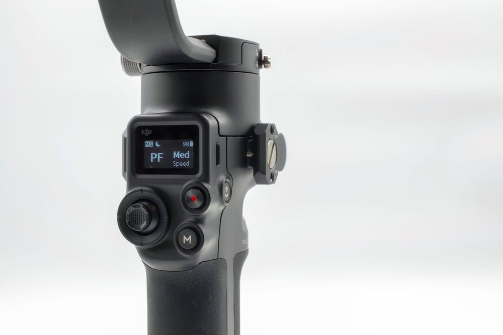 DJI RSC2 Pro Combo — Completíssimo: Controlo de Zoom, RavenEye e Mala