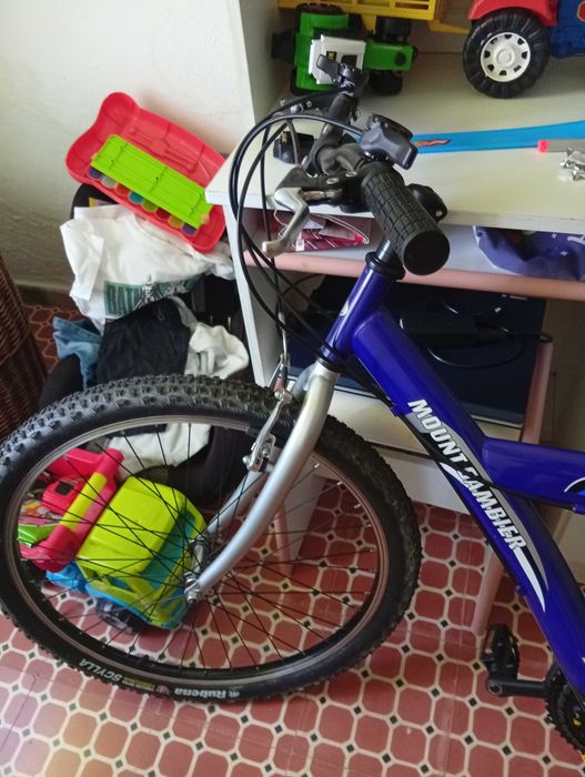 Bicicleta Nova pouco usada