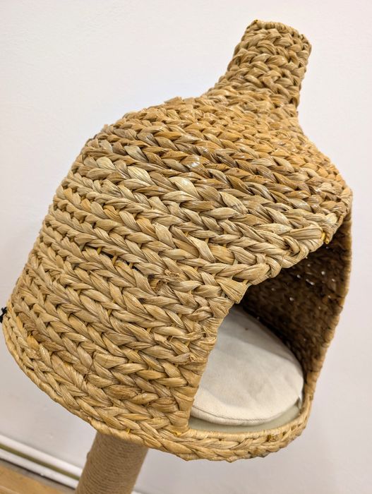 Karlie Banana Leaf Drapak dla Kota 50x50x105cm Beżowy Wiklinowy