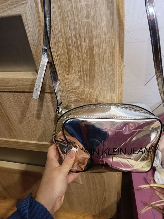 Piękna włoska torebka ck lustro srebrna j nowa