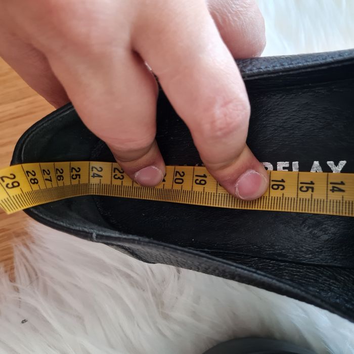 Nowe Ryłko Relax - Czarne Skórzane Mokasyny z klamrą na Koturnie 36