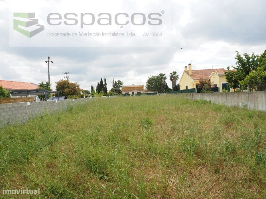 Terreno urbano em Marinhais