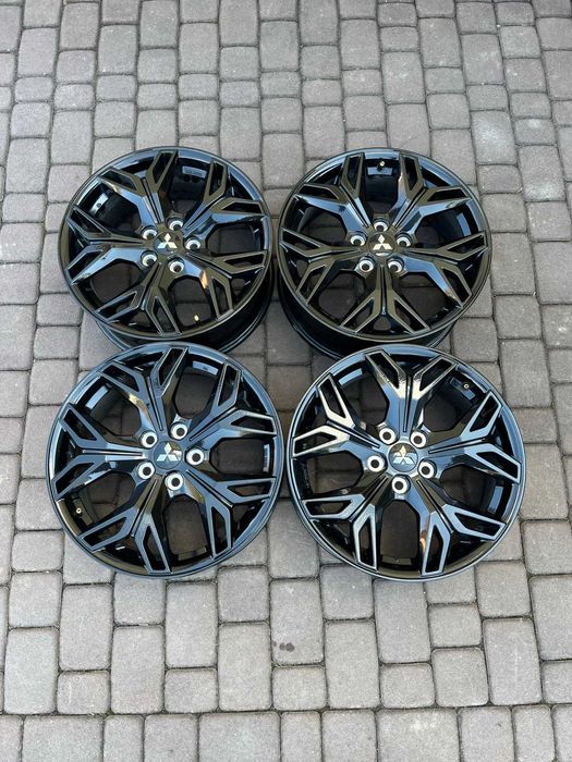 Oryginał alufelgi Mitsubishi 5x114,3 18 CZUJNIK Outlander ASX CZARNE
