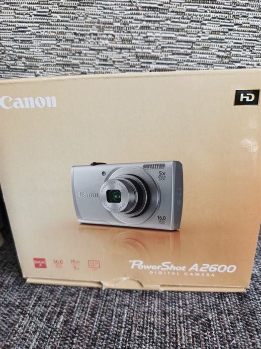 Фотоапарат Canon  2600