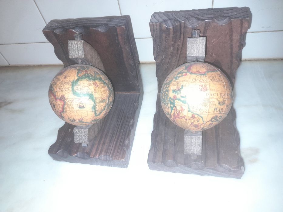 Conjunto de 2 Globos Suportes de Livros Decorativos