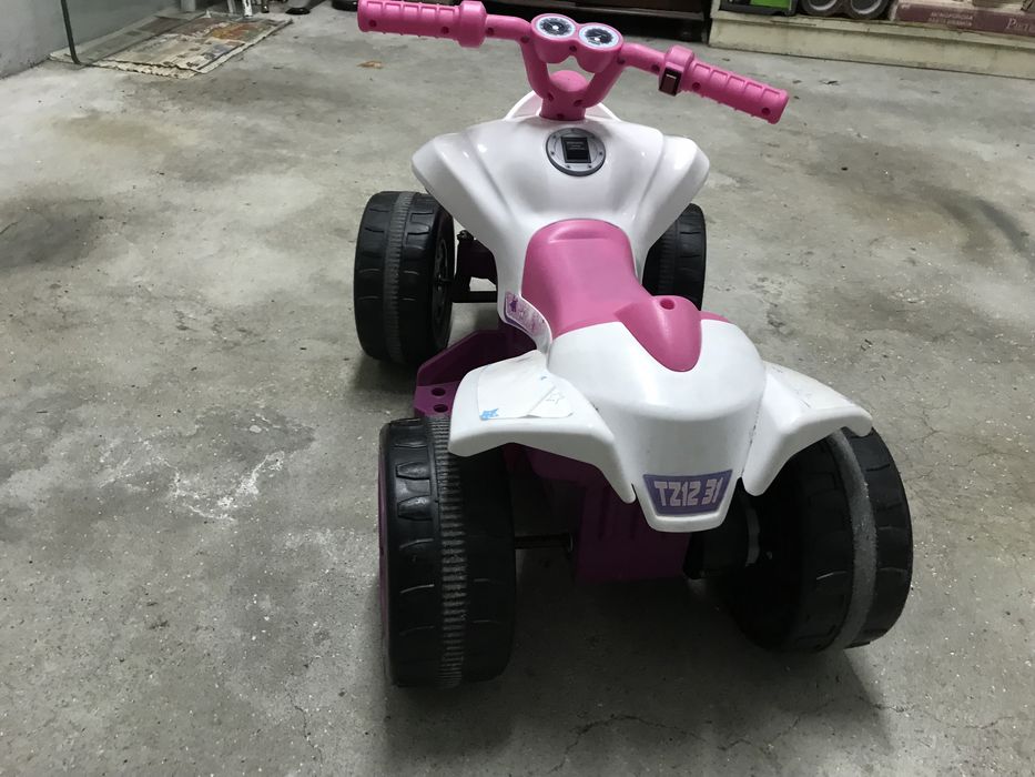 Mota electrica de crianca