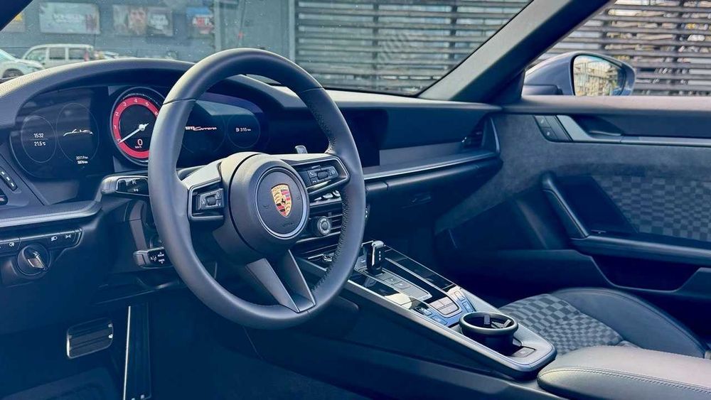 Porsche 911 2024