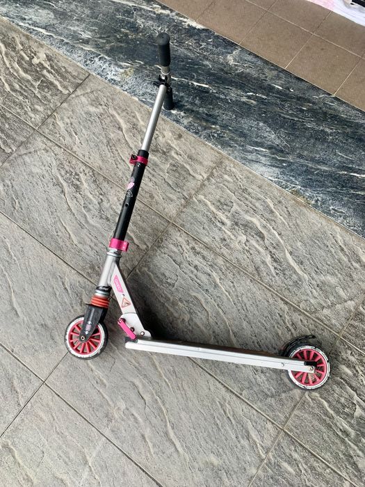 Trotinete de criança | mais de seis anos