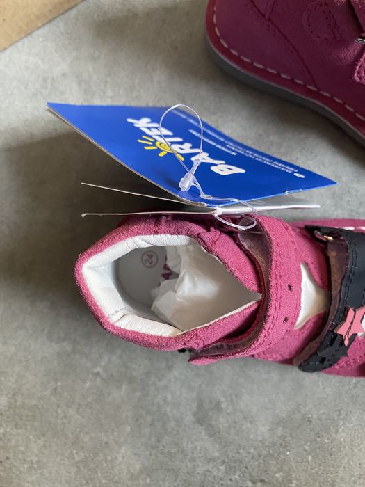 Nowe sandałki buty Bartek