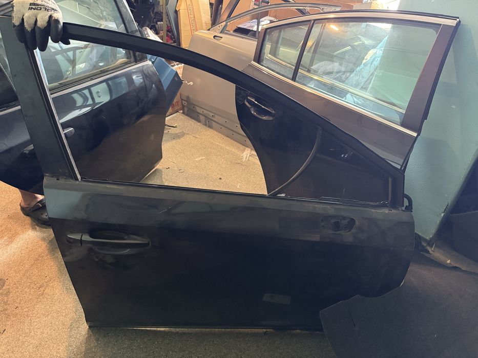 Двери subaru Impreza XV Crosstrek G13 G23