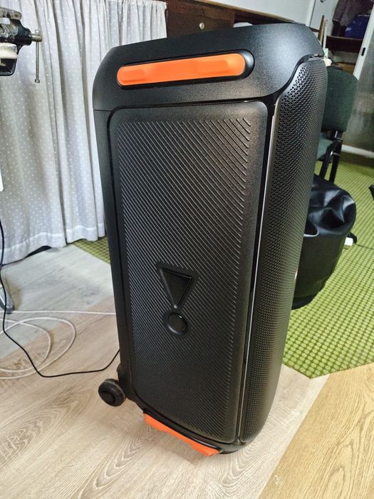 Alugo ou vendo coluna JBL PartyBox 710