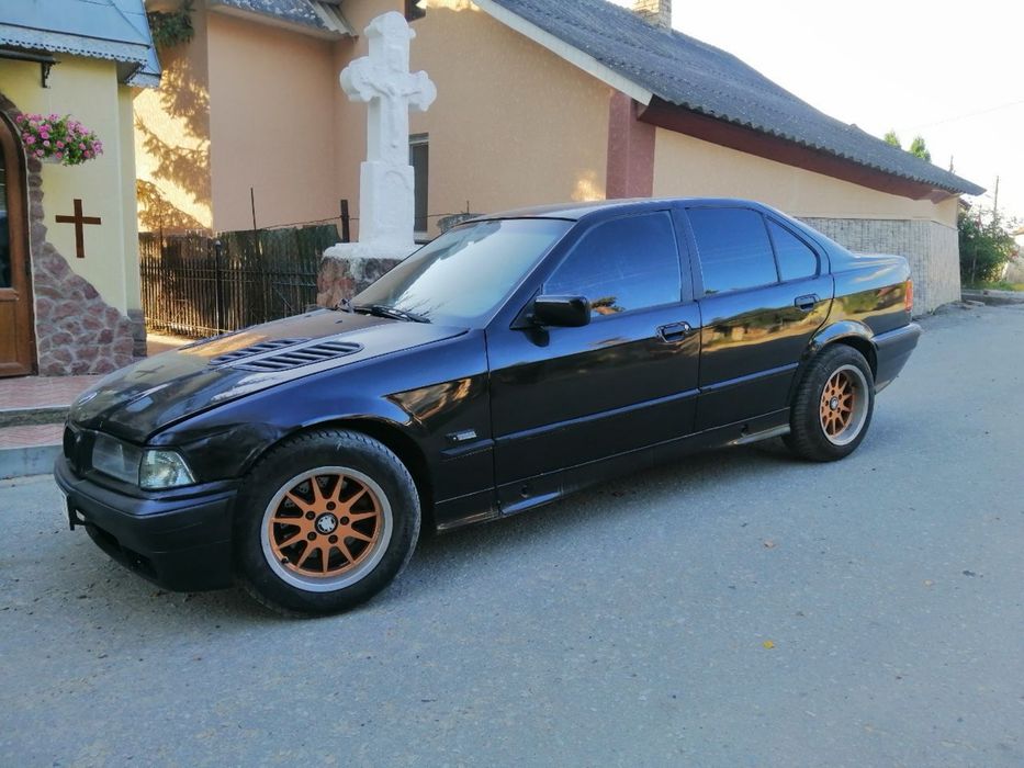 BMW           e36