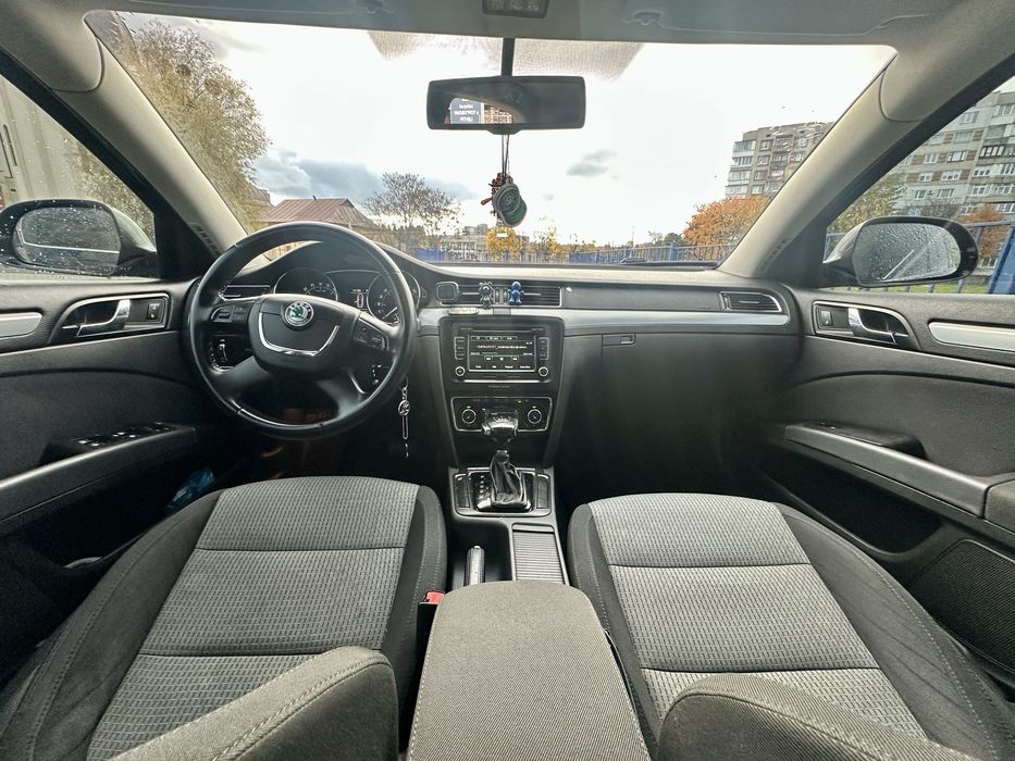 Продам Skoda Superb