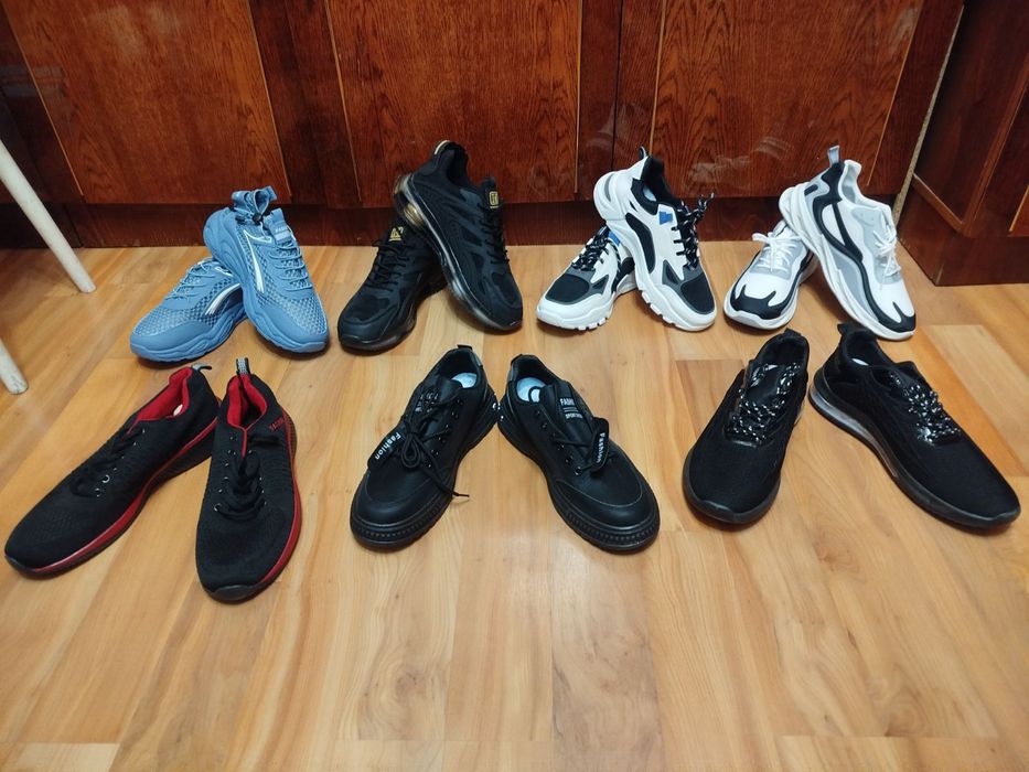 Кросівки чоловічі нові