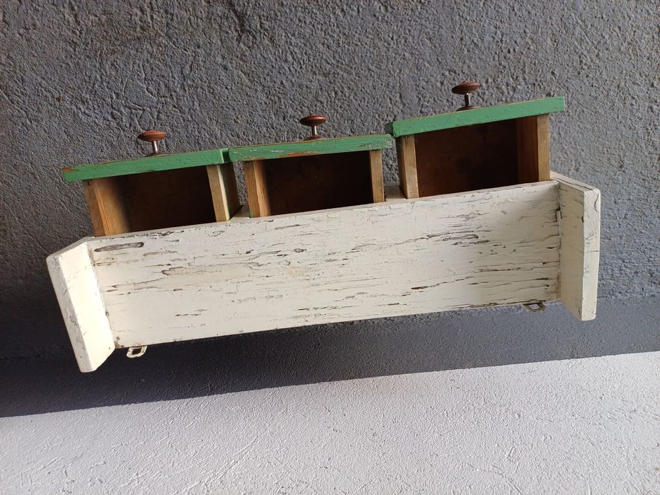 Szafka wiszaca prl zabytkowa