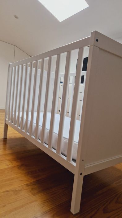 Cama de grades com duas posições