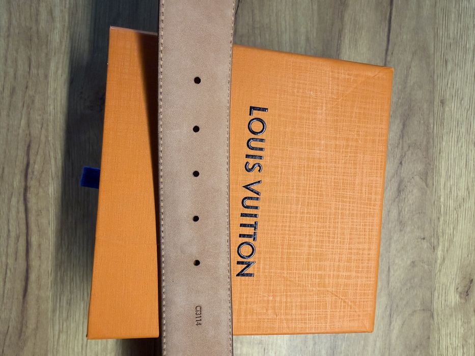 Skòrzany pasek Louis Vuitton czarny srebrny 110cm