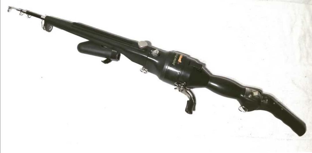 #instantfisherman
#flyinglure
#canadepesca