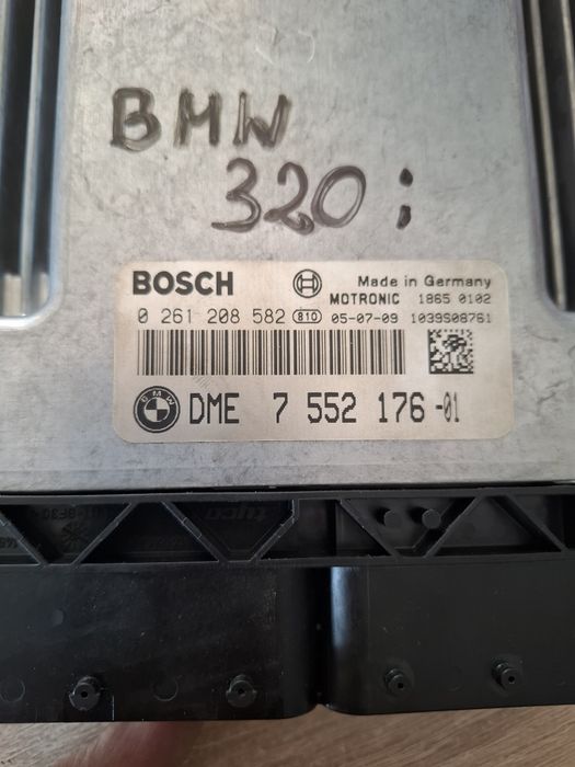 BMW E90 320i Komputer Sterownik Silnika 582