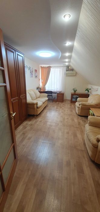 Продам два дома в одном  дворе 12соток Салтовка посёлок Кирова